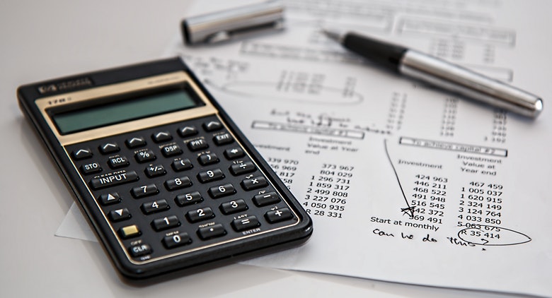 calculator-calculation-insurance-finance-53621-1